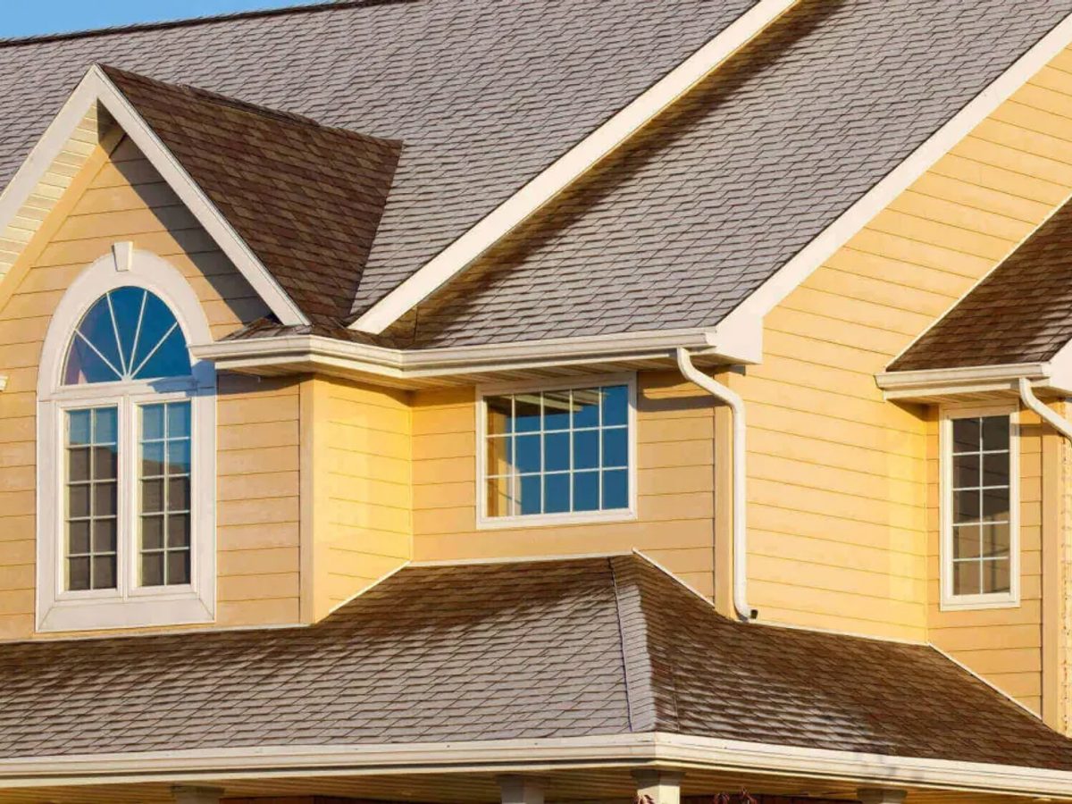 New vinyl siding installed on a home exterior by Kingdom Roofing & Exteriors, Lebanon